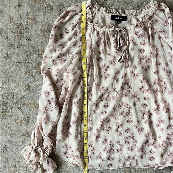 Aakaa Floral Blouse - Cream and Purple - Picture 10 of 12